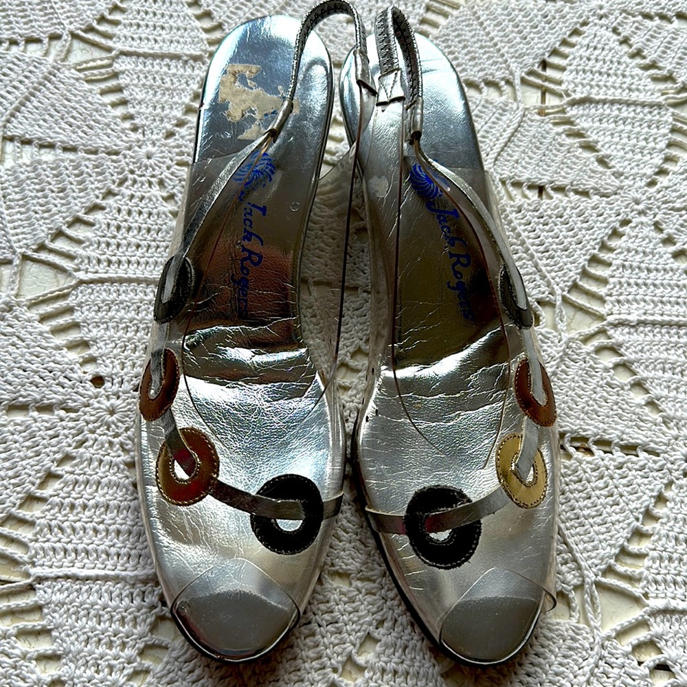 Vintage Jack Rogers shoes. Clear with leather circles.  Good vintage condition